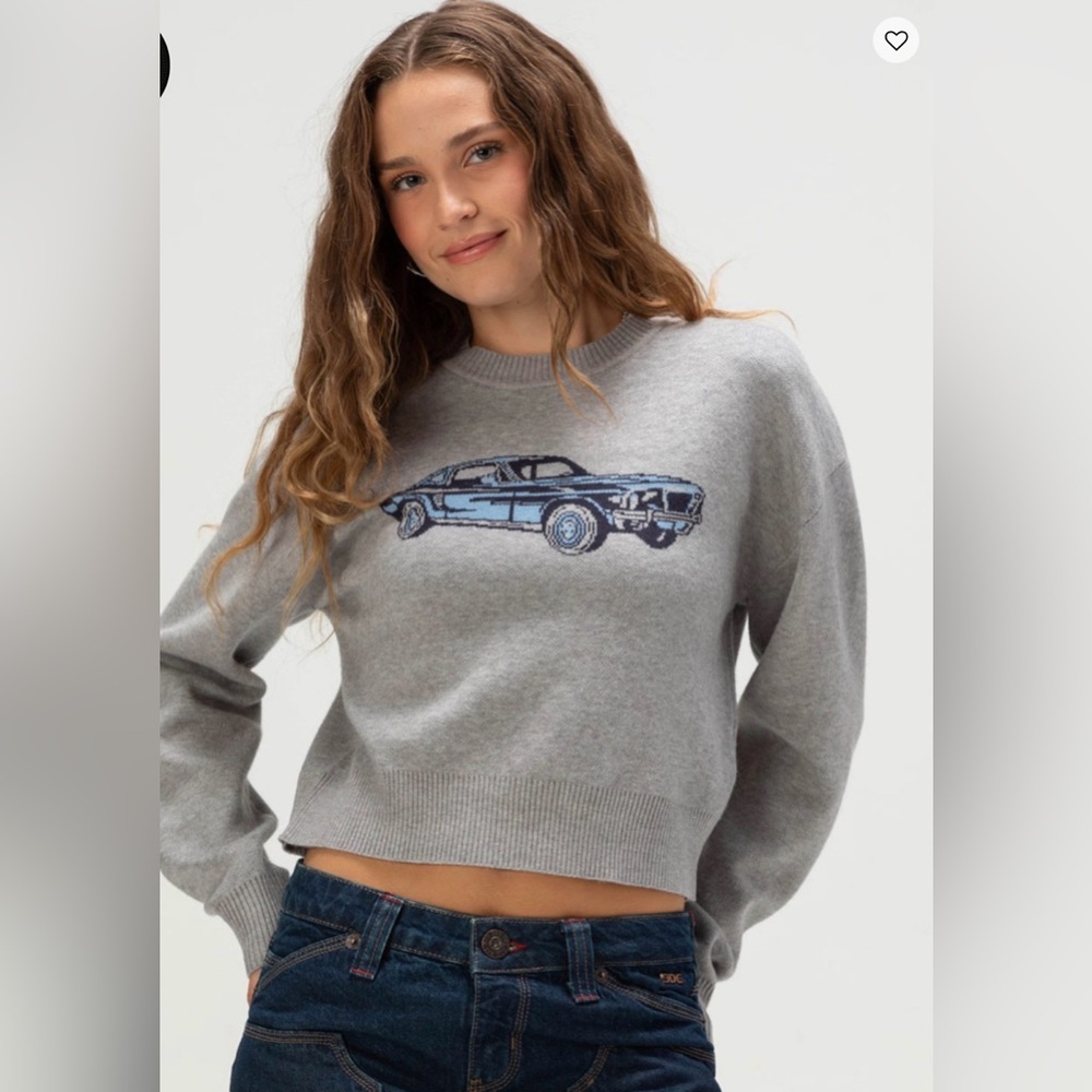 Madden Girl Size Small Gray Pullover Sweater Car Classic Mustang Graphic Crop